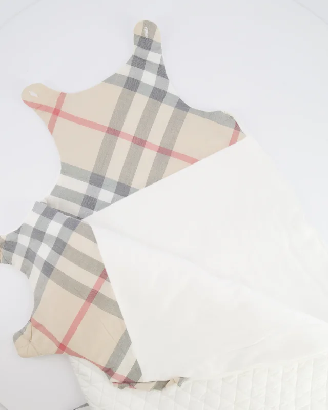 Burberry Baby White Sleeping Bag with Checkered Details in White from Sellier, photo 3 of 6