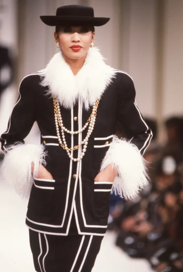 Chanel 1984 F/W Pearl Chain Necklace from Recess LA, photo 2 of 5