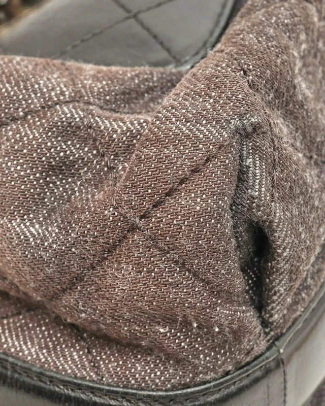 Chanel Stitching Denim CC Tote Bag in Denim from A Retro Tale, photo 6 of 11