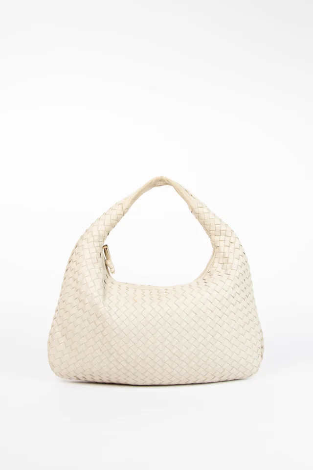 Bottega Veneta Vintage Cream Intrecciato Shoulder Bag in White Woven leather from Break Archive