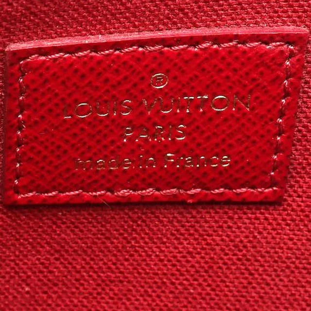 Louis Vuitton Monogram Pochette Félicie Bag in Coated canvas from A Retro Tale, photo 6 of 10