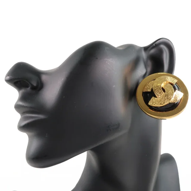 Chanel Coco Mark Earrings in Black Gold-plated metal from LuxUness, photo 2 of 6