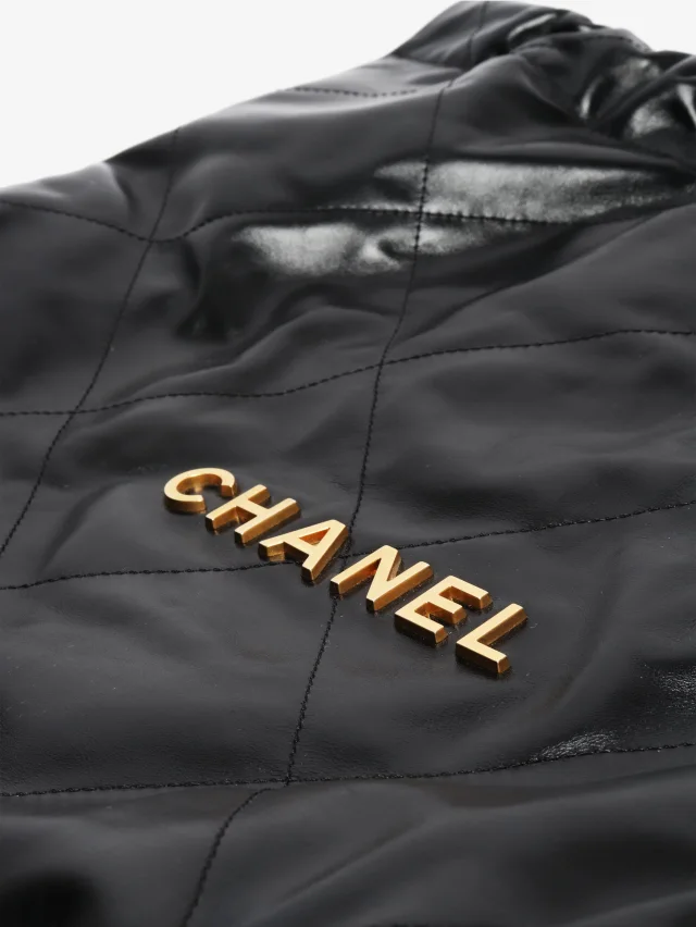 Black Chanel 22 medium bag in Black Leather from Sign of the Times, photo 7 of 8