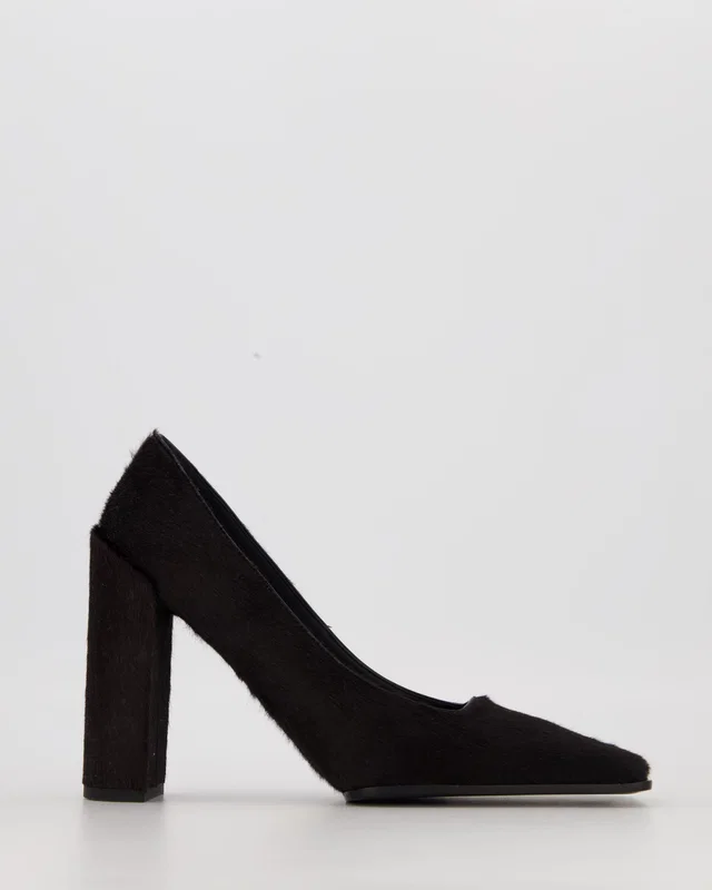 Alaïa Brown Calf Hair Pumps Size EU 37 in Brown from Sellier