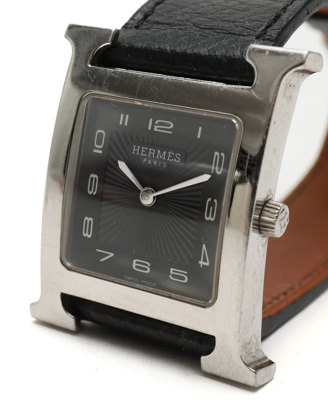 Hermès Heure H 26mm ca 2010 Watch in Leather from A Retro Tale, photo 2 of 10