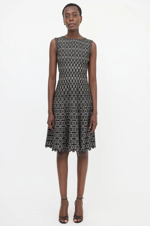 Alaïa Jacquard Knit Midi Dress in Wool from VSP Consignment, photo 2 of 2