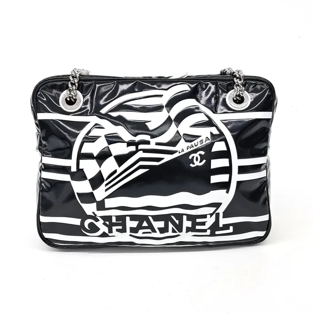 Chanel Cruise Chain Shoulder Bag from GUGUS
