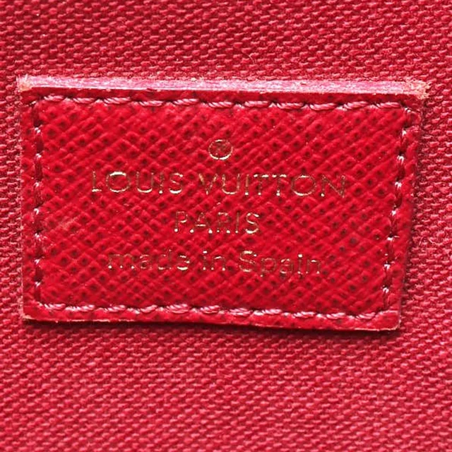 Louis Vuitton Monogram Pochette Félicie Bag in Coated canvas from A Retro Tale, photo 8 of 11