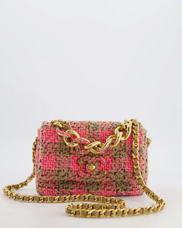 Chanel Mini 19 Flap Bag in Beige Tweed from Sellier
