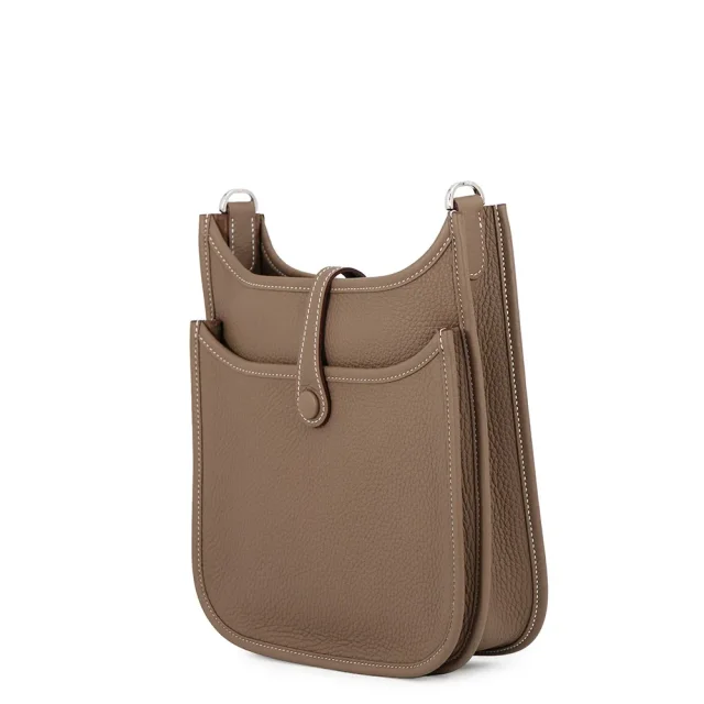 Hermès Evelyne3 Etoupe Taurillon Clemence Size 23 in Taupe Clemence leather from GALLERY RARE, photo 2 of 9