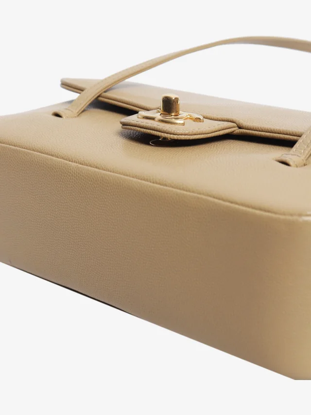 Chanel Beige 2026 Preppy Coco Flap bag in Beige Caviar leather from Sign of the Times, photo 4 of 9