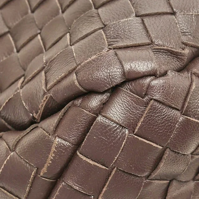 Bottega Veneta Intrecciato Campana Bag in Woven leather from A Retro Tale, photo 6 of 9