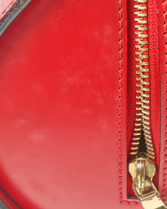 Louis Vuitton Epi Soufflot Bag in Leather from A Retro Tale, photo 8 of 12
