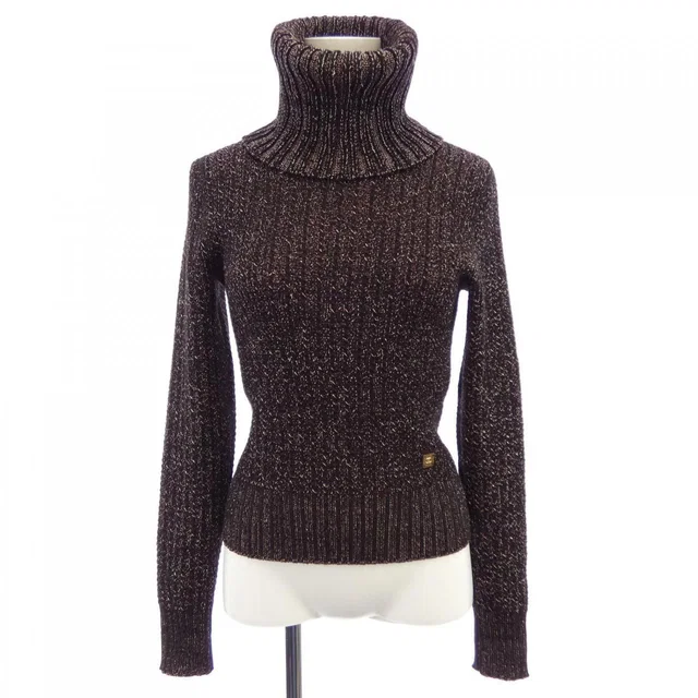 Chanel 01A Vintage Knit Sweater from The Reluxe