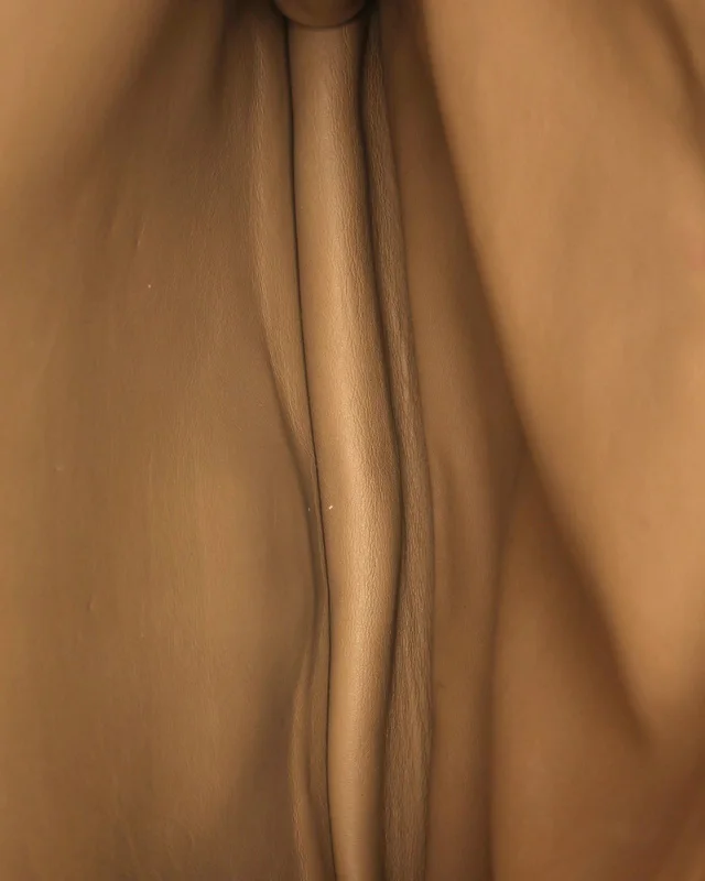 Gucci Medium Dionysus Suede Bag in Suede from A Retro Tale, photo 6 of 7