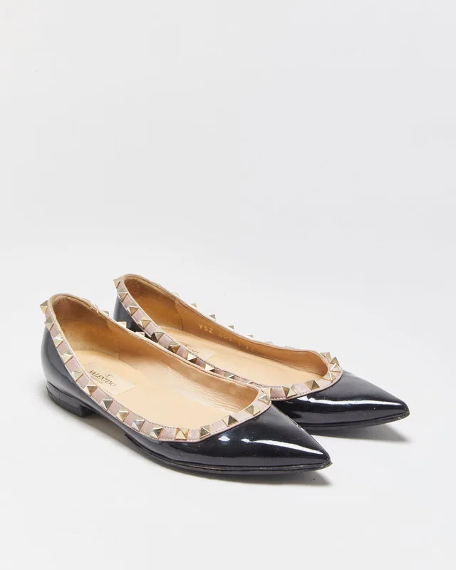 Valentino Garavani Rockstud Patent Leather Ballet Flats - UK2 in Patent leather from Rokit Vintage