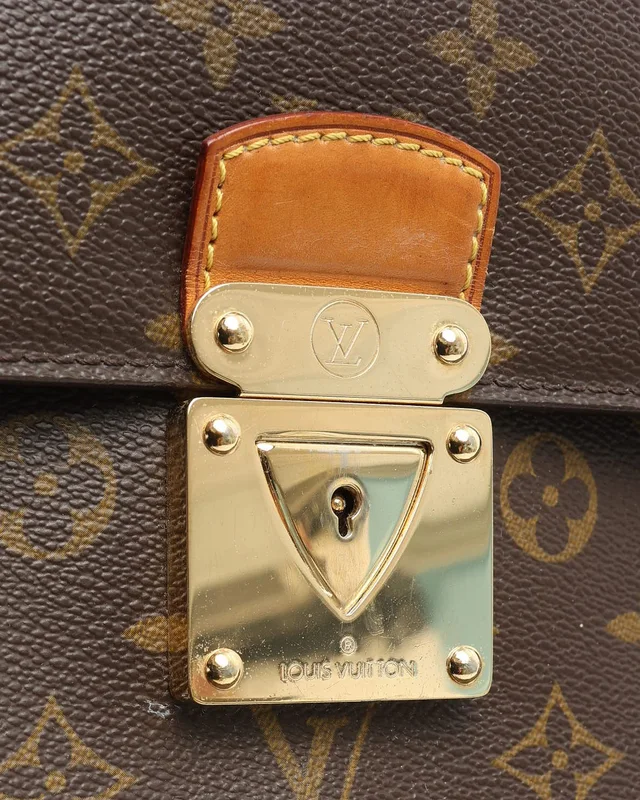 Louis Vuitton Monogram Laguito Business Bag in Coated canvas from A Retro Tale, photo 8 of 11