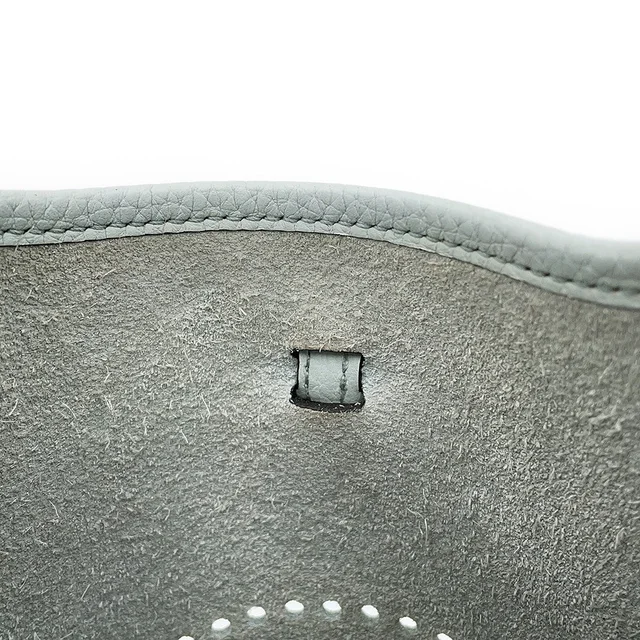 Hermès Evelyne Amazon Long Blue Pale/Etain Taurillon Clemence Size TPM in Taupe Clemence leather from GALLERY RARE, photo 10 of 18