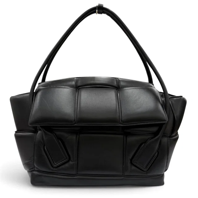 Bottega Veneta Padded Large Arco Leather Handbag in Leather from LuxUness