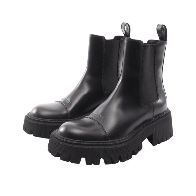 Balenciaga Tractor Leather Boots in Leather from LuxUness