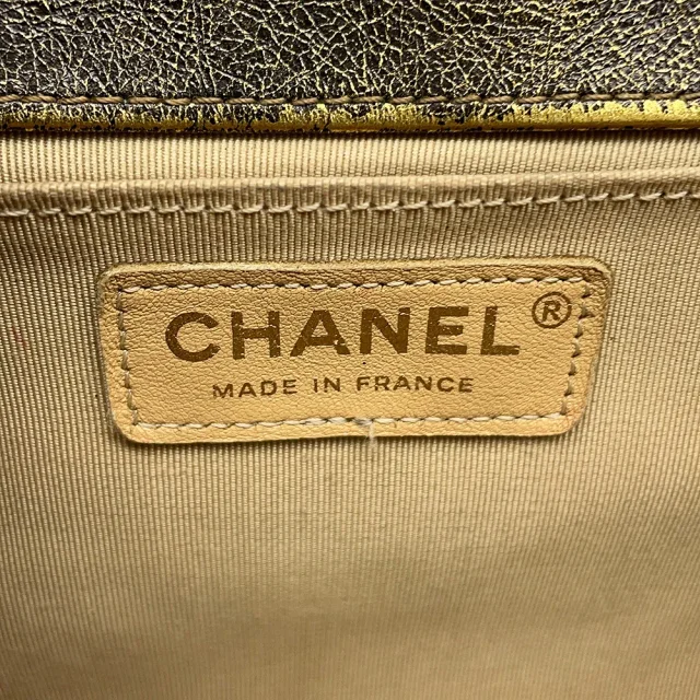 Boy Chanel Gold/BlackA67085 Lambskin in Gold Lambskin from GALLERY RARE, photo 18 of 18