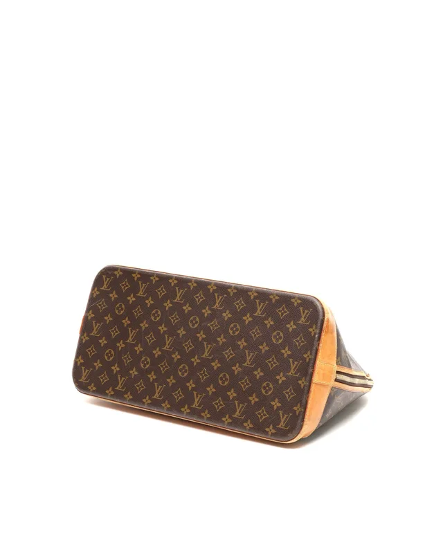 Louis Vuitton Monogram Alma Voyage MM Bag in Coated canvas from A Retro Tale, photo 4 of 11