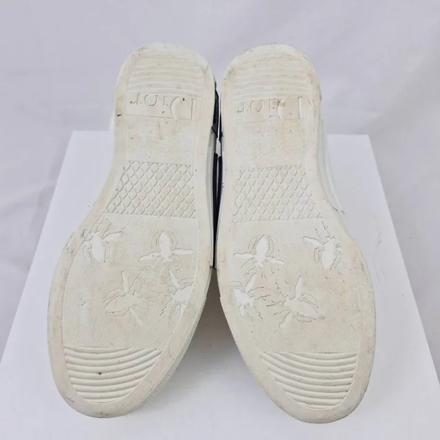 Dior Italian made beige patterned lace-up trainers Size 5 in Ivory Canvas from Oxfam Online Shop, photo 2 of 8