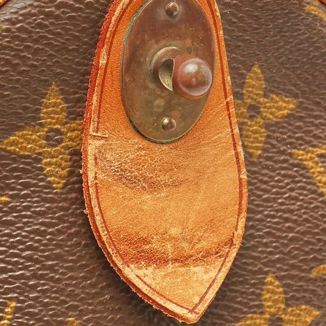 Louis Vuitton Monogram Keepall 45 Weekend Bag in Coated canvas from A Retro Tale, photo 7 of 12