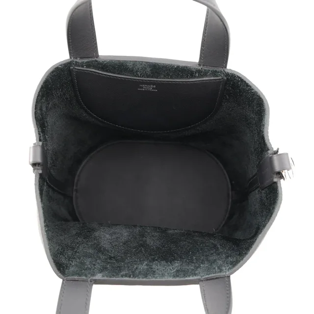 Hermès In the loop Black Taurillon Clemence Swift Leather Size 18 in Black Clemence leather from GALLERY RARE, photo 5 of 12