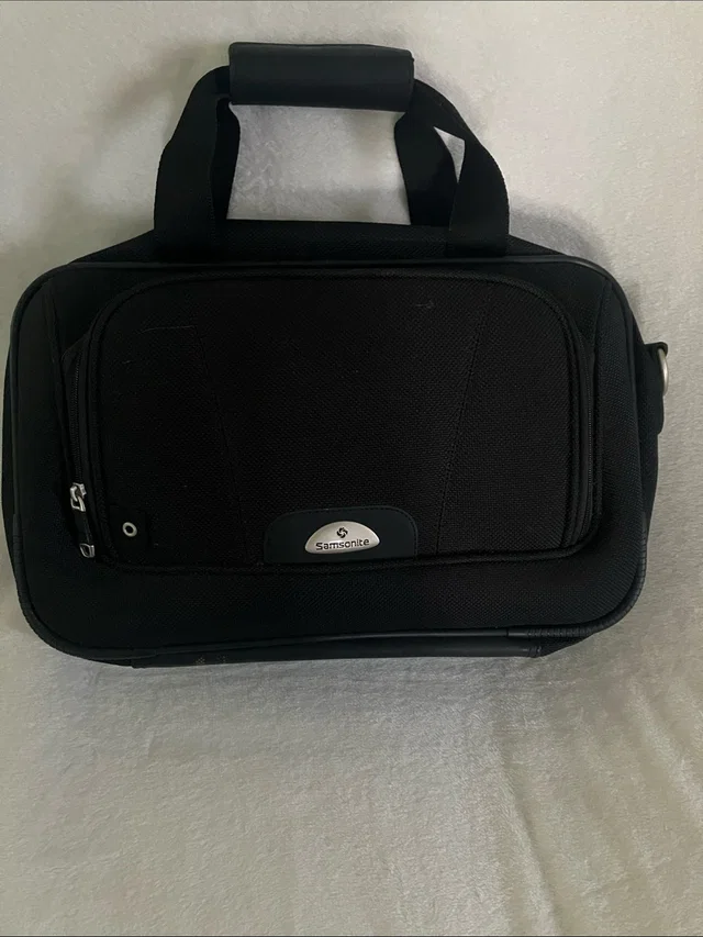 Samsonite Men's Laptop Briefcase in black from Poshmark