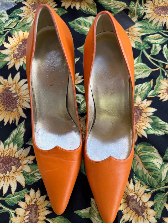 Escada Pointed Toe Pumps With Scalloped Vamp 39.5 in orange Leather from Poshmark