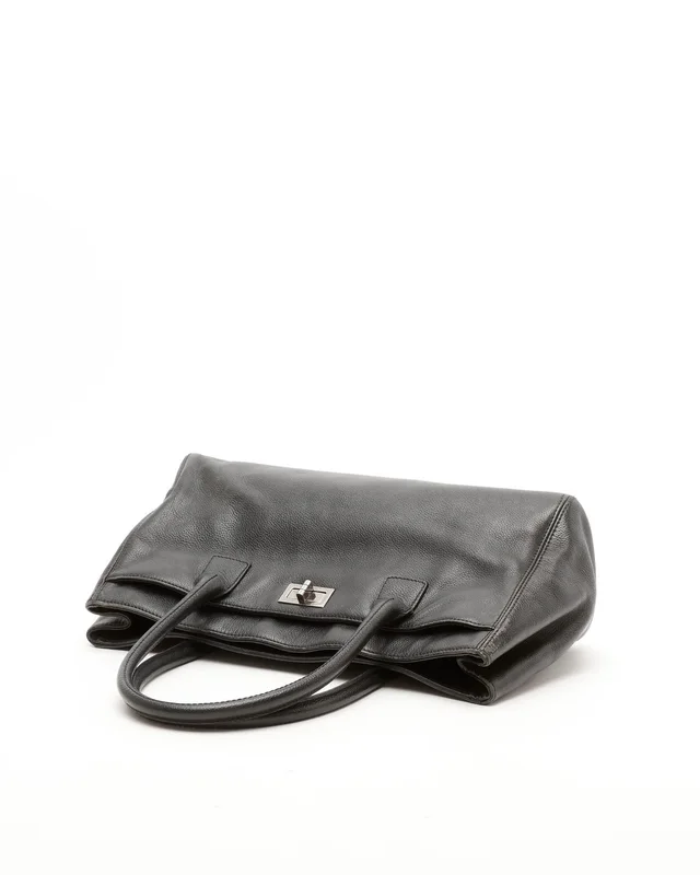 Chanel Reissue 2.55 Cerf Tote Bag in Caviar leather from A Retro Tale, photo 3 of 12