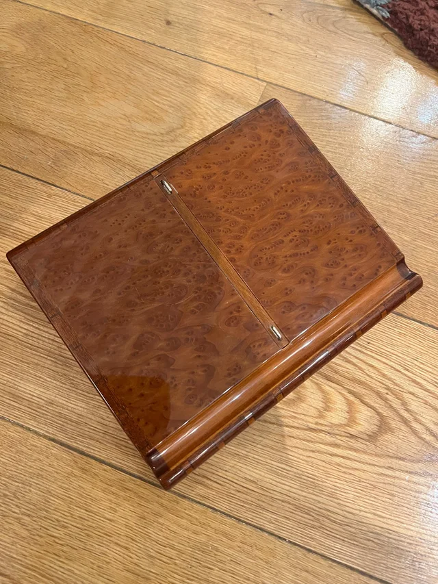 Hermès desk agenda holder from Luxury Promise