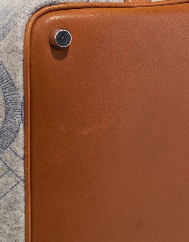 Hermès Picotin 18 Felt / Barenia Gris Clair in Grey Leather from SACLÀB, photo 8 of 8