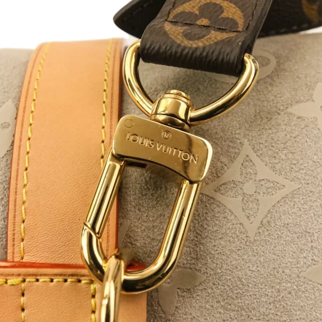 Louis Vuitton Monogram Yoga Mat Bag in Gray Canvas from LuxUness, photo 11 of 13