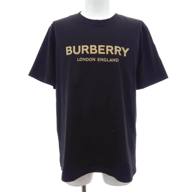 Burberry T Shirt from LuxUness