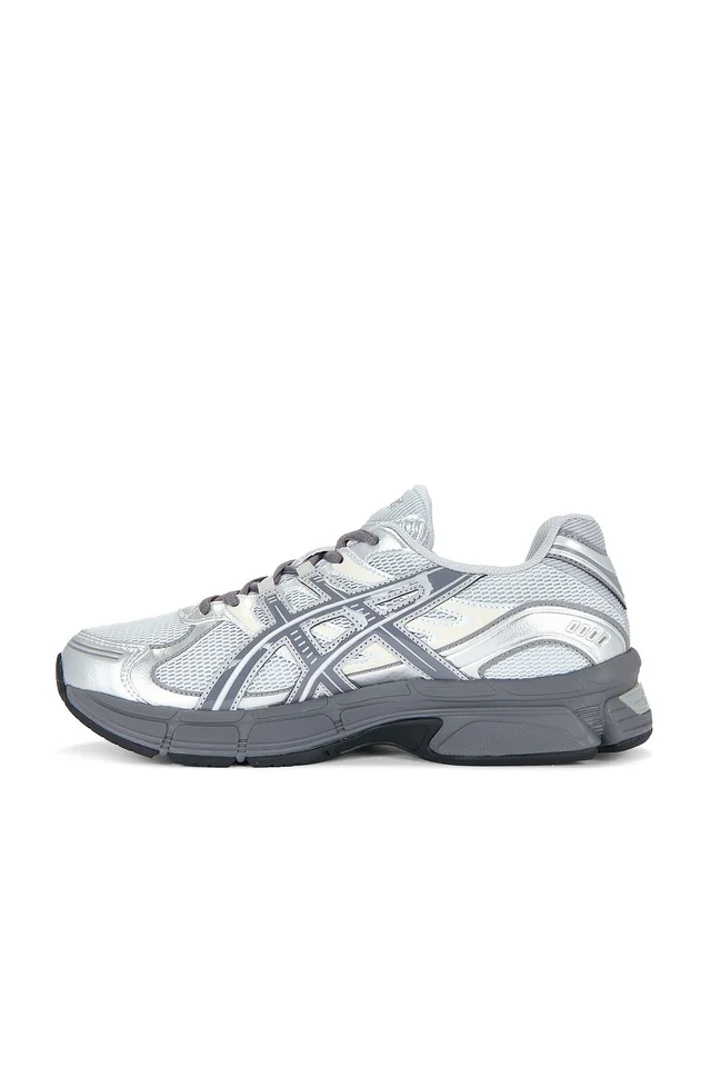 Asics Gel-Stratus Mc Sneaker in Concrete & Carbon, photo 5 of 6 from REVOLVE (Canada)