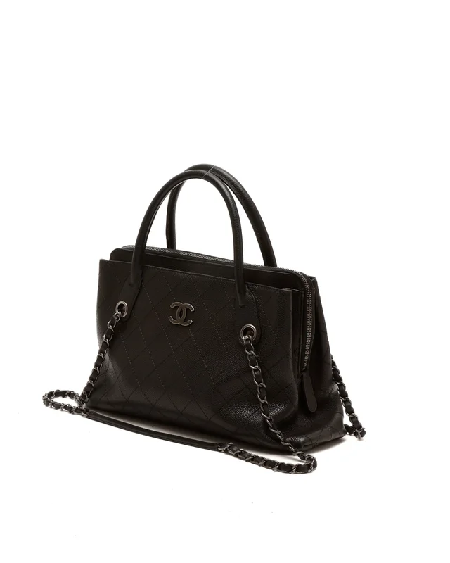 Chanel CC Urban Shopping Bag in Caviar leather from A Retro Tale, photo 2 of 8