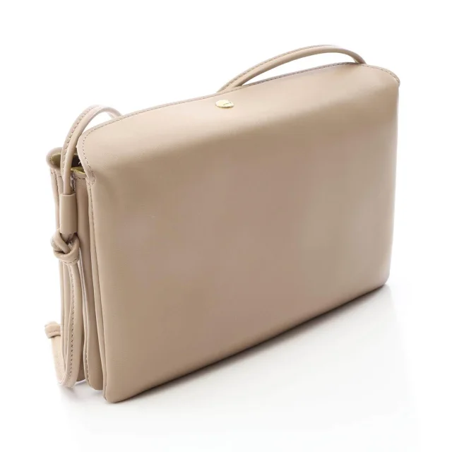 Celine Trio Flap Leather Shoulder Bag in Beige Leather from LuxUness, photo 2 of 7