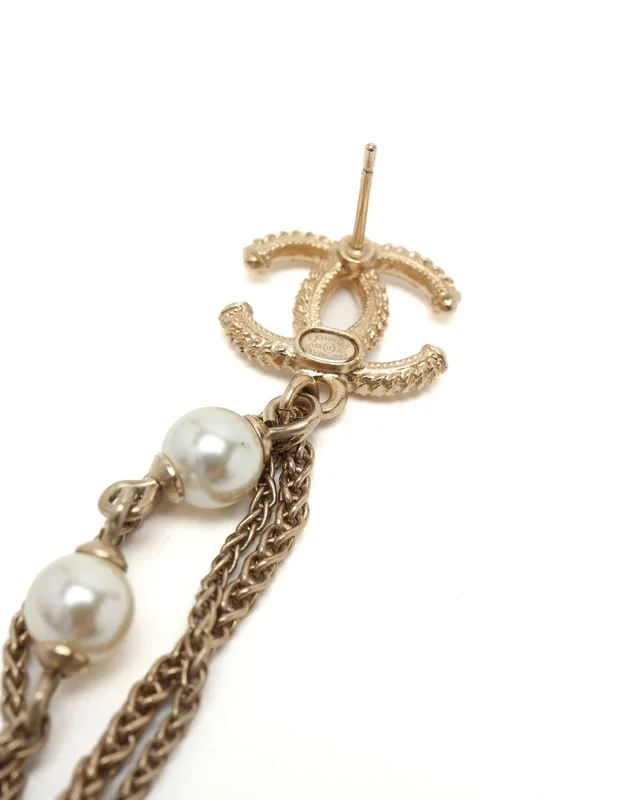 Chanel Coco Mark Pearl Dangling Earrings from A Retro Tale, photo 3 of 3