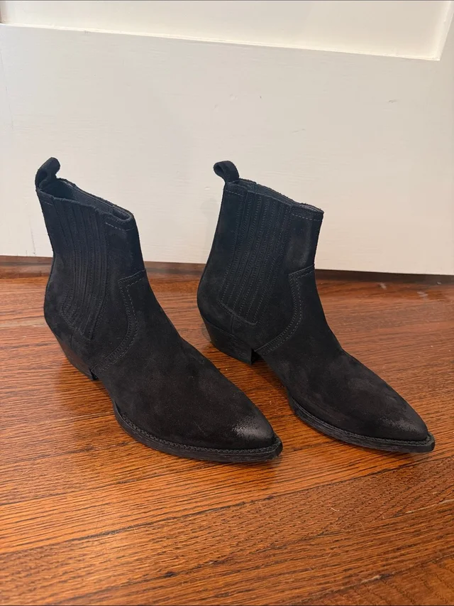 Saint Laurent Women’s Black Suede Chelsea Western Ankle Boots in black Suede from Poshmark