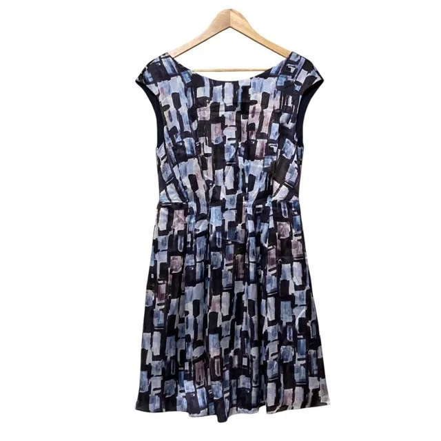 Giorgio Armani Collezioni Silk Dress in Silk from LuxUness