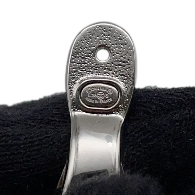 Chanel CC Logo EarringsABH472 Metal from GALLERY RARE, photo 10 of 11
