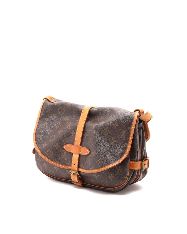 Louis Vuitton Monogram Saumur 30 Bag in Coated canvas from A Retro Tale, photo 3 of 10