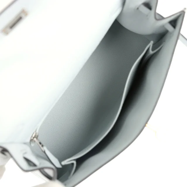 Hermès Kelly Sellier 25 Gris Platine Epsom Electrum Hardware in Grey Epsom leather from Madison Avenue Couture, photo 8 of 9