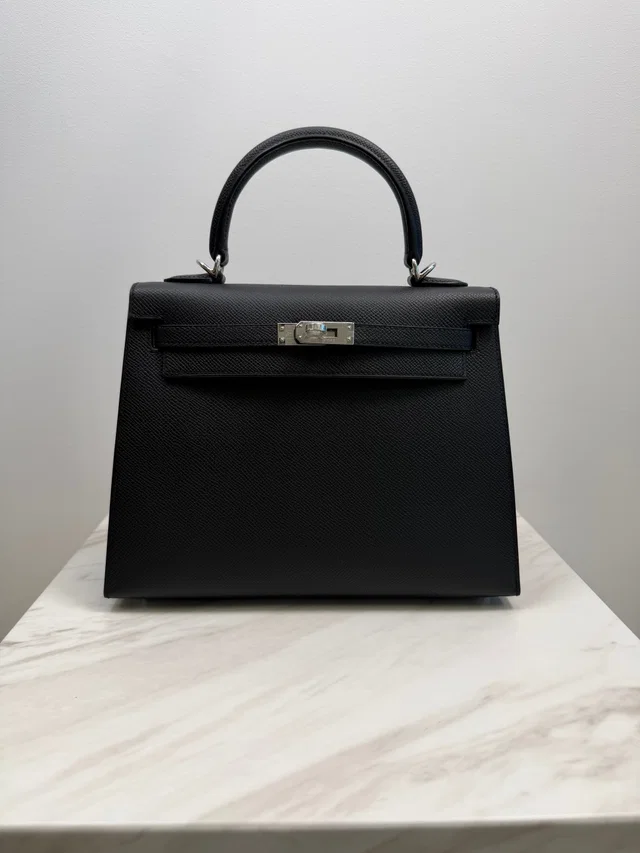 Hermès Kelly 25 Black Epsom Palladium Hardware in Black Epsom leather from Luxury Promise
