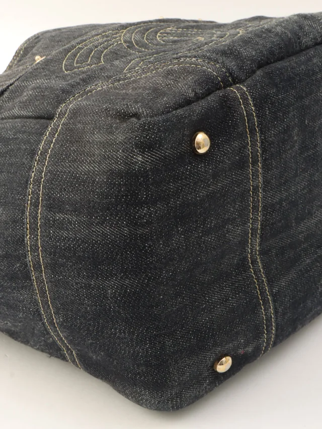 Chanel 2005-era Sparkling Denim CC Mark Stitch Handbag Indigo in Denim from VINTAGE QOO TOKYO, photo 9 of 13