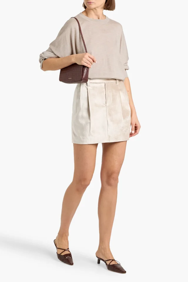 Brunello Cucinelli Cashmere and Silk-Blend Crew-Neck Sweater in Beige, photo 2 of 4 from THE OUTNET