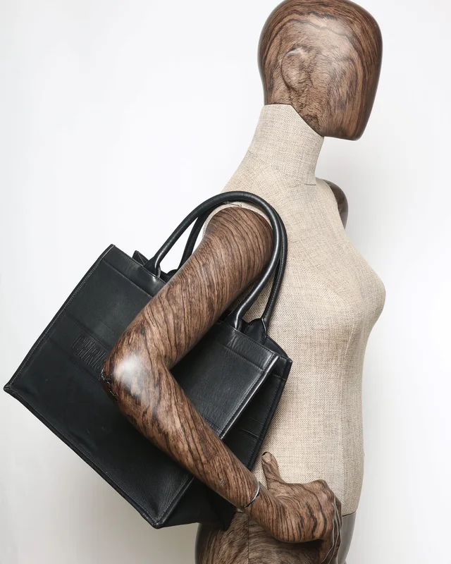 Dior Medium Book Tote Bag in Leather from A Retro Tale, photo 8 of 8