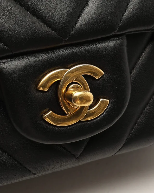 Chanel Classic Chevron Mini Single Flap Bag in Leather from A Retro Tale, photo 7 of 12